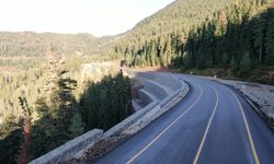 Yaralıgöz Dağı’nda Çelik Tel Ağlar ve Geoarme Duvarlarla Güvenlik Artıyor