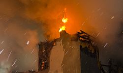 AHIR VE EV ALEVLERİN EŞİĞİNDEN DÖNDÜ