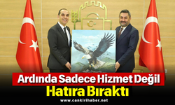 Ardında Sadece Hizmet Değil, Hatıra Bıraktı