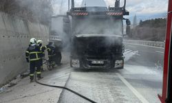 D100 Karayolunda Yangın Paniği: Çekici Son Anda Kurtarıldı