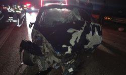 Sabah Saatlerinde Feci Çarpışma! Araç Hurdaya Döndü, 2 Yaralı