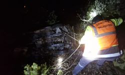 50 Metrelik Uçuruma Yuvarlanan Araçta Can Kaybı