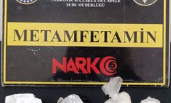 Durdurulan Araçtan Çıkanlar Şaşkına Çevirdi! 45 Gram Hap Ele Geçirildi