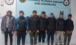 Göçmen Kaçakçılarına Darbe: 10 Düzensiz Göçmen Yakalandı
