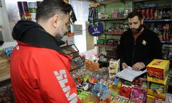 50 Bin Liralık Veresiye Borcunu Ödeyip Defteri Yaktı!