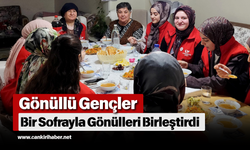 Gönüllü Gençler Bir Sofrayla Gönülleri Birleştirdi