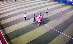 Halı Saha Maçı Kavgaya Döndü!