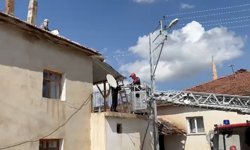 Çatıda Bayıldı, İtfaiye Kurtardı