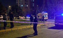 Eşini Sokak Ortasında Öldüren Sanık Hakim Karşısında!