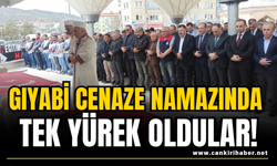 Gıyabi Cenaze Namazında Tek Yürek Oldular!