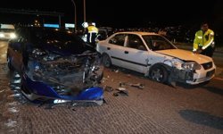 Kırmızı Işık İhlali Kazaya Neden Oldu