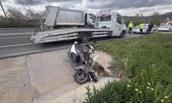 Motosiklet Yoldan Çıktı: Aynı Aile Yaralandı