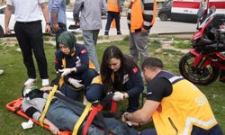 Motosiklete Çarptı, Araç Takla Attı