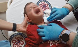 Parkta Oynayan Çocuğa Bıçaklı Saldırı