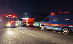 Bariyerlere Çarpan Otobüs Alev Topuna Döndü