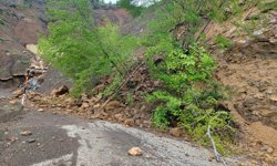 Heyelan Yolu Kapattı: 5 Köy Ulaşıma Kapandı