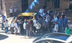Otobüse Binmek İsterken Taksi Altında Kaldı!