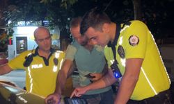 Alkol Denetiminde İlginç Anlar! 3.59 Promil Çıktı, Şarkı Söylemeye Başladı