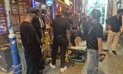 Barlar Sokağı'nda Bıçaklı Kavga! 1 Kişi Yaralandı