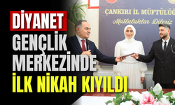 Diyanet Gençlik Merkezinde İlk Nikah Kıyıldı
