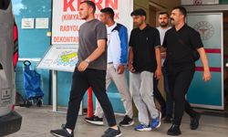Tekme ve Tokatlarla Saldırdılar, Kolyesini Çalıp Kaçtılar