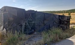 Yolcu Otobüsü Şarampole Devrildi: 24 Yaralı