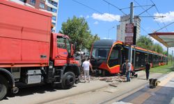 Tramvayın Çarptığı 24 Yaşındaki Genç Kadın Kurtarılamadı!
