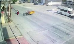 Çocuklarını Okula Götürüyordu! Ehliyetsiz Sürücü Çarptı