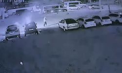 Benzin Bidonuyla Geldi, 6 Aracı Ateşe Verdi