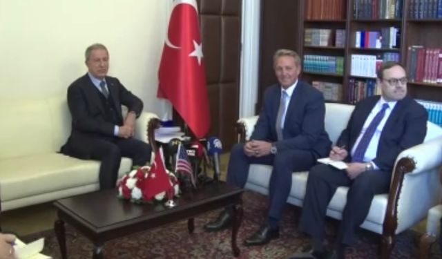 Hulusi Akar, ABD’nin Türkiye Büyükelçisi Flake ile görüştü