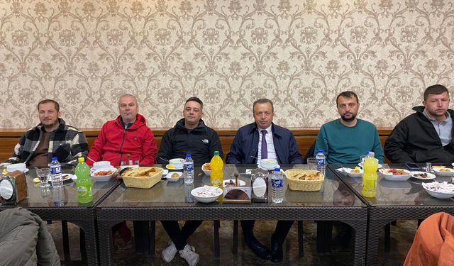 Kaymak iftarda futbolcularla bir araya geldi