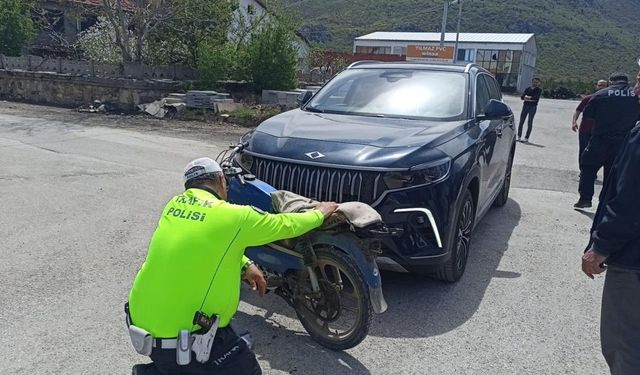 Seydişehir'de motosiklet ile Togg kaza yaptı yaralanan şahıs Konya'ya sevk edildi