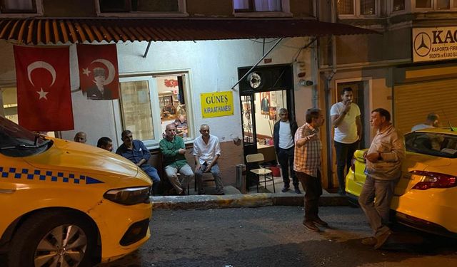 İstanbul'da yabancı uyruklu şüpheli tarafından bıçaklanarak öldürülen taksici için tepkiler sürüyor