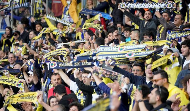 Fenerbahçeliler derbiye yoğun ilgi gösteriyor