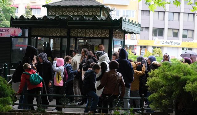 İstanbul'dan yola çıkan kafilenin bugünkü durağı Eskişehir