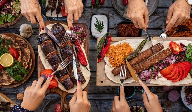 Maç günü kebap siparişleri, Türkiye ve Avusturya'da schnitzel siparişlerini geçti