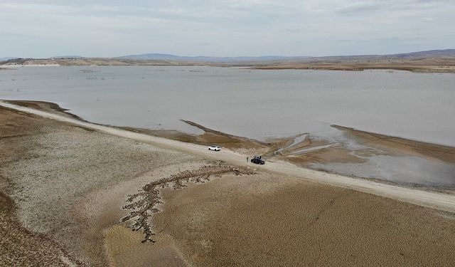 Koçhisar Barajı’nda su seviyesi kritik düzeye düştü