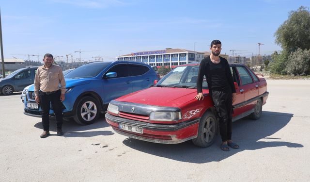 Hatay’daki Suriyeliler bayram öncesi araçlarını satıp ülkelerine dönmeye hazırlanıyor