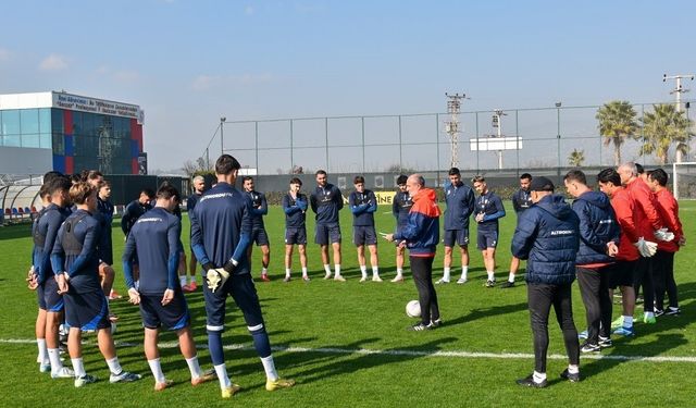 Altınordu'da Düşüş Devam Ediyor: 3 Maçta 3 Mağlubiyet, Gol Hasreti