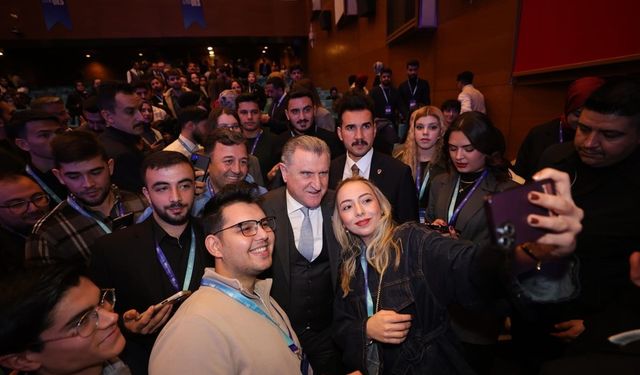 Bakan Bak'tan Öğrencilere Büyük Destek