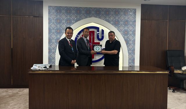 Özbekistan'da Sıcak Karşılama! Kültürlerarası Eğitim Deneyimi