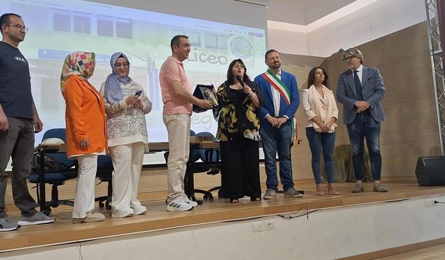 Avrupa’ya Eğitim Çıkarması: 52 Öğretmen ve 30 Öğrenci Yurt Dışına Gidiyor
