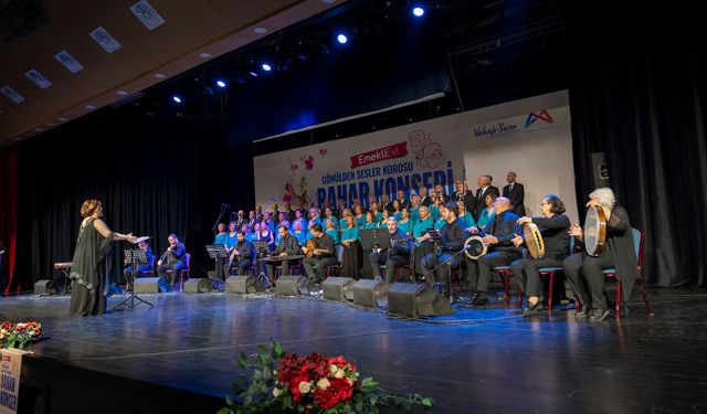 Gönülden Gelen Nağmeler: Mersinli Emekliler Türk Sanat Müziğiyle Büyüledi