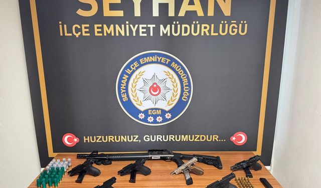 Seyhan’da Kumar Masaları ve Silahlarla Dolup Taşan İş Yerine Baskın