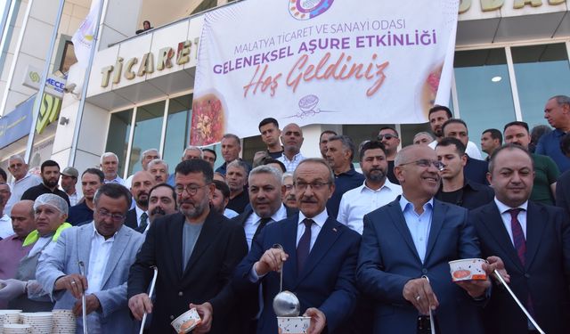 Malatya’da 10 Bin Kişiye Aşure Dağıtıldı: Birlik ve Kardeşlik Mesajı Verildi
