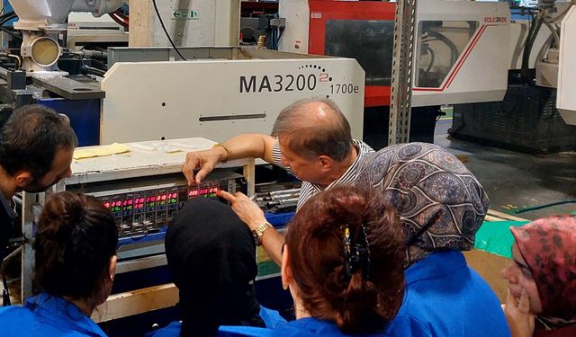 Sanayide Kadın Gücü Artıyor Samsun'da 10 Kadın Plastik Enjeksiyon Eğitimiyle Sertifika Aldı
