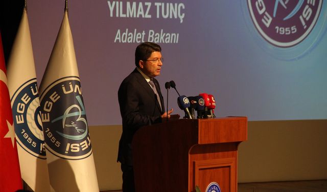 Bakan Tunç Ege Üniversitesi’nde Konuştu “Şehit ailelerini incitecek hiçbir adım atmayacağız”