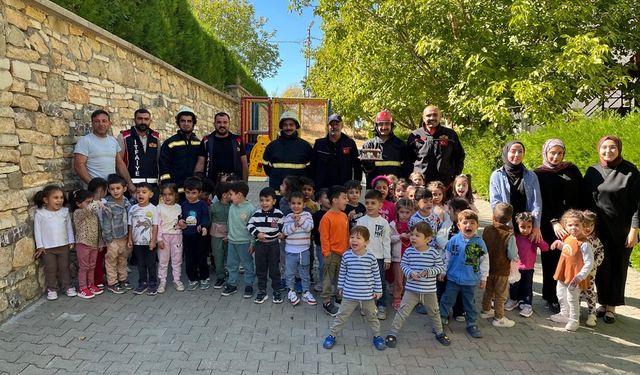 Kovancılar’da Minik Öğrenciler İtfaiye Ekipleriyle Buluştu