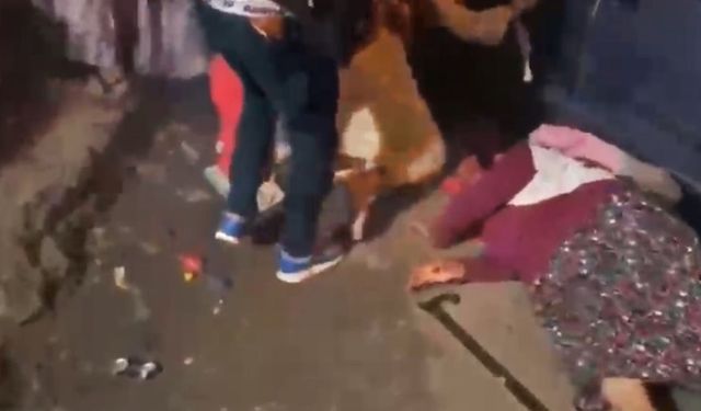 Kalabalığın İçinde Patlayan Havai Fişek Davetlileri Korkuttu