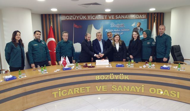 Kuruluşunun 1. Yılı Pastayla Kutlandı